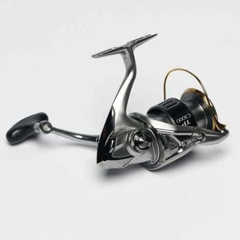 Котушка Shimano 15 Twin Power C3000